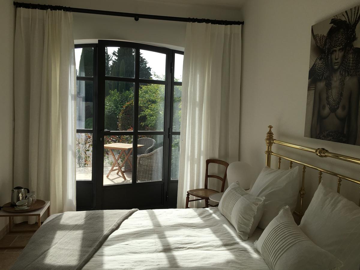 Le Mas Des Lauriers Bed and Breakfast Paradou Eksteriør billede